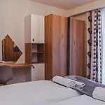Апартаменты J Z Sauna, Sun & Snow *