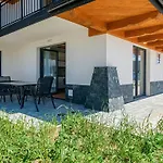 Апартаменты J Z Sauna, Sun & Snow *
