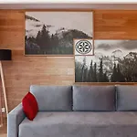 J Z Sauna, Sun & Snow Апартаменты Бялка-Татшаньска