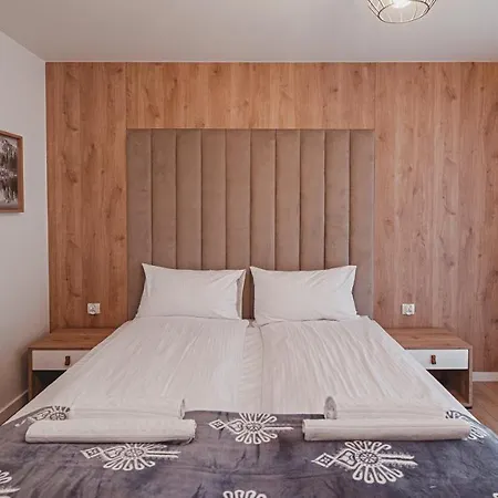 J Z Sauna, Sun & Snow Apartment